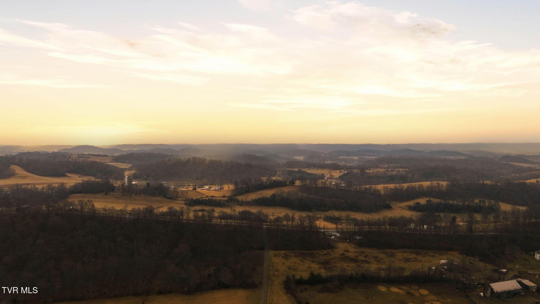 Image 4: 44-web-or-mls-283_Mitchell Ridge-49