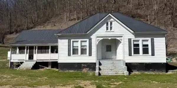 3926 South Highway 81