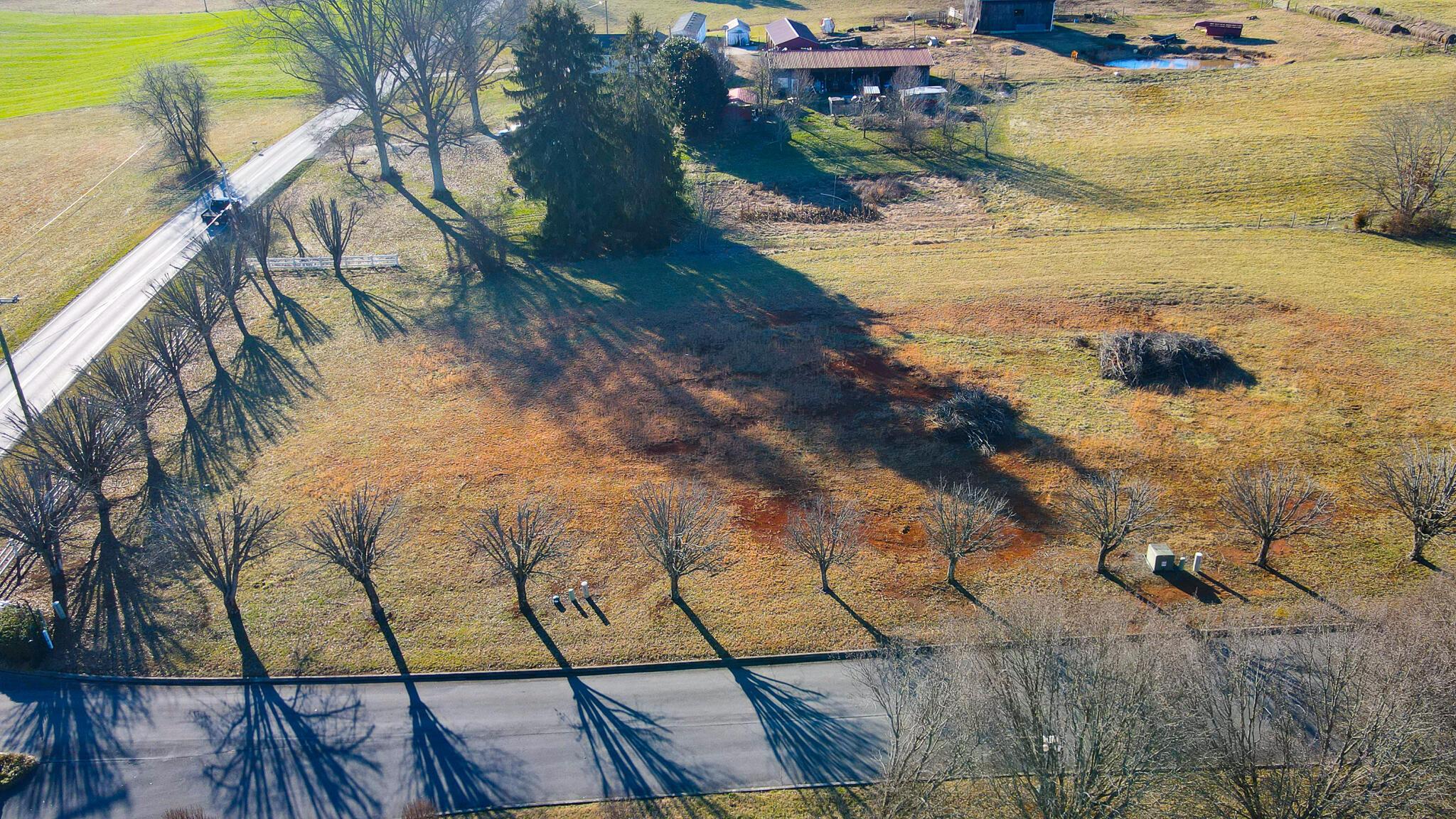 Image 3: 46-47 Aerial Frontal