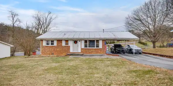1504 Squibb Drive