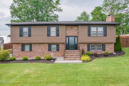 115 Dover Lane