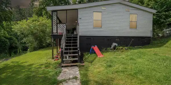 102 Tolley Lane