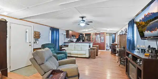 Image 3: 26-web-or-mls-021_JH 20260221-061