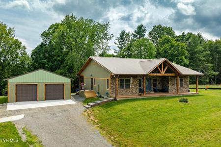 271 Laurel Way