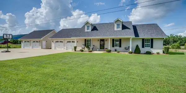 179 Lincoln Drive