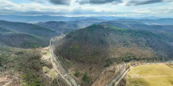 Image 4: 9613 Roan Creek Road (2 of 71)