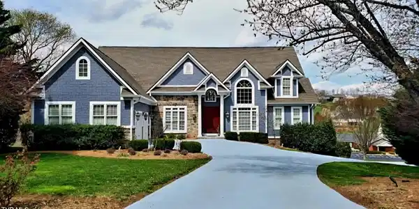 15 Red Maple Court