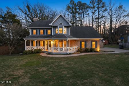 425 Rosewood Lane