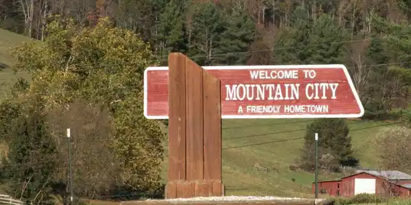 Image 4: Great Friendly Hometown