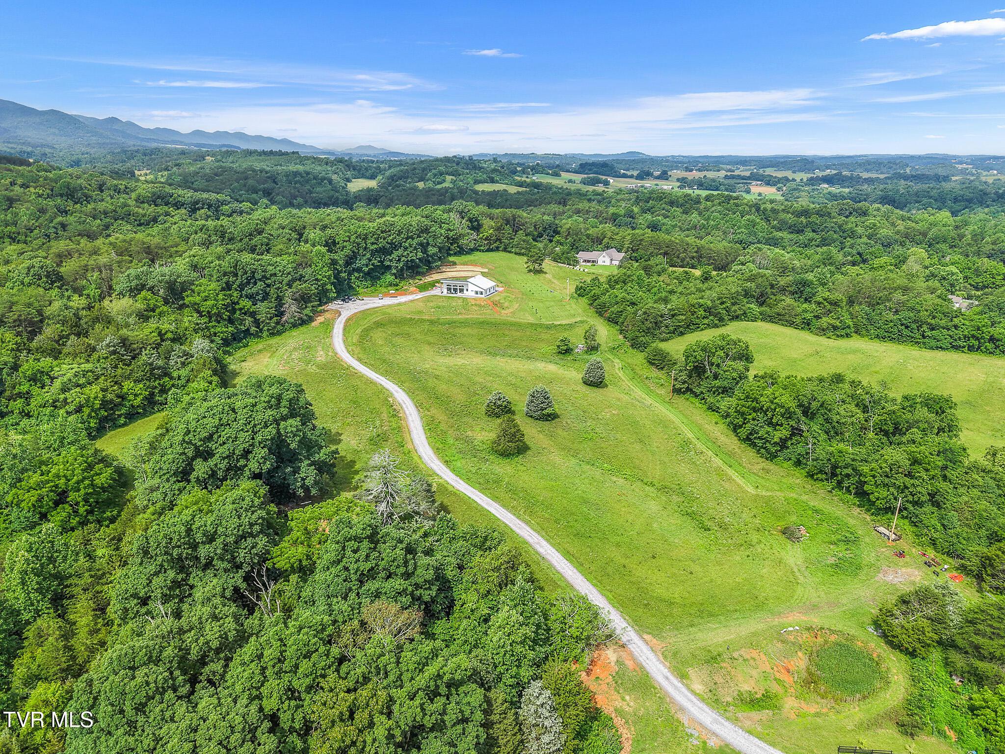 Image 4: 8512 Asheville Hwy 4