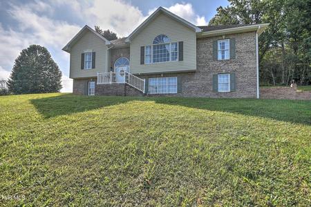 422 Droke Lane