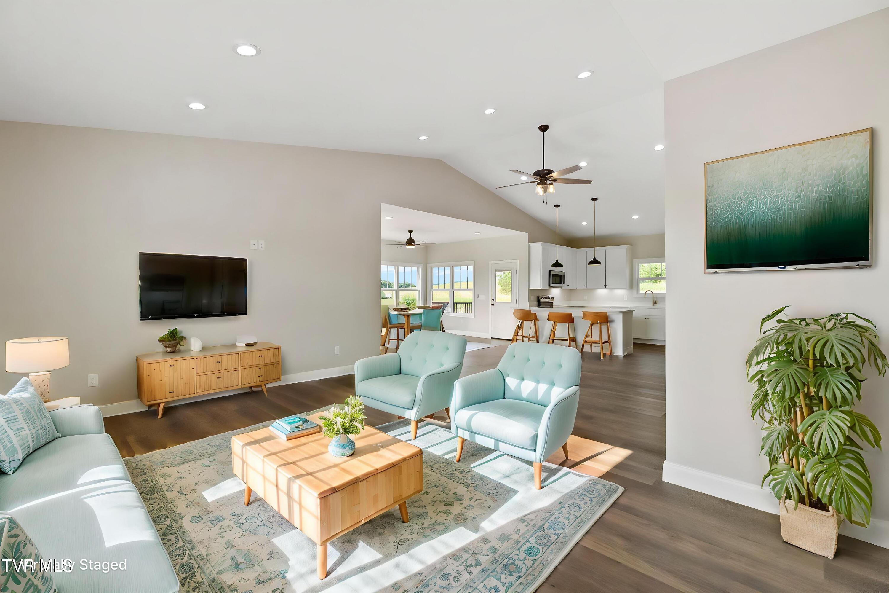 Image 4: 3 - Living Room - Coastal - 4