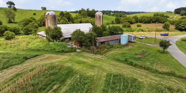 Image 2: 4-web-or-mls-013_JH 20260814-079