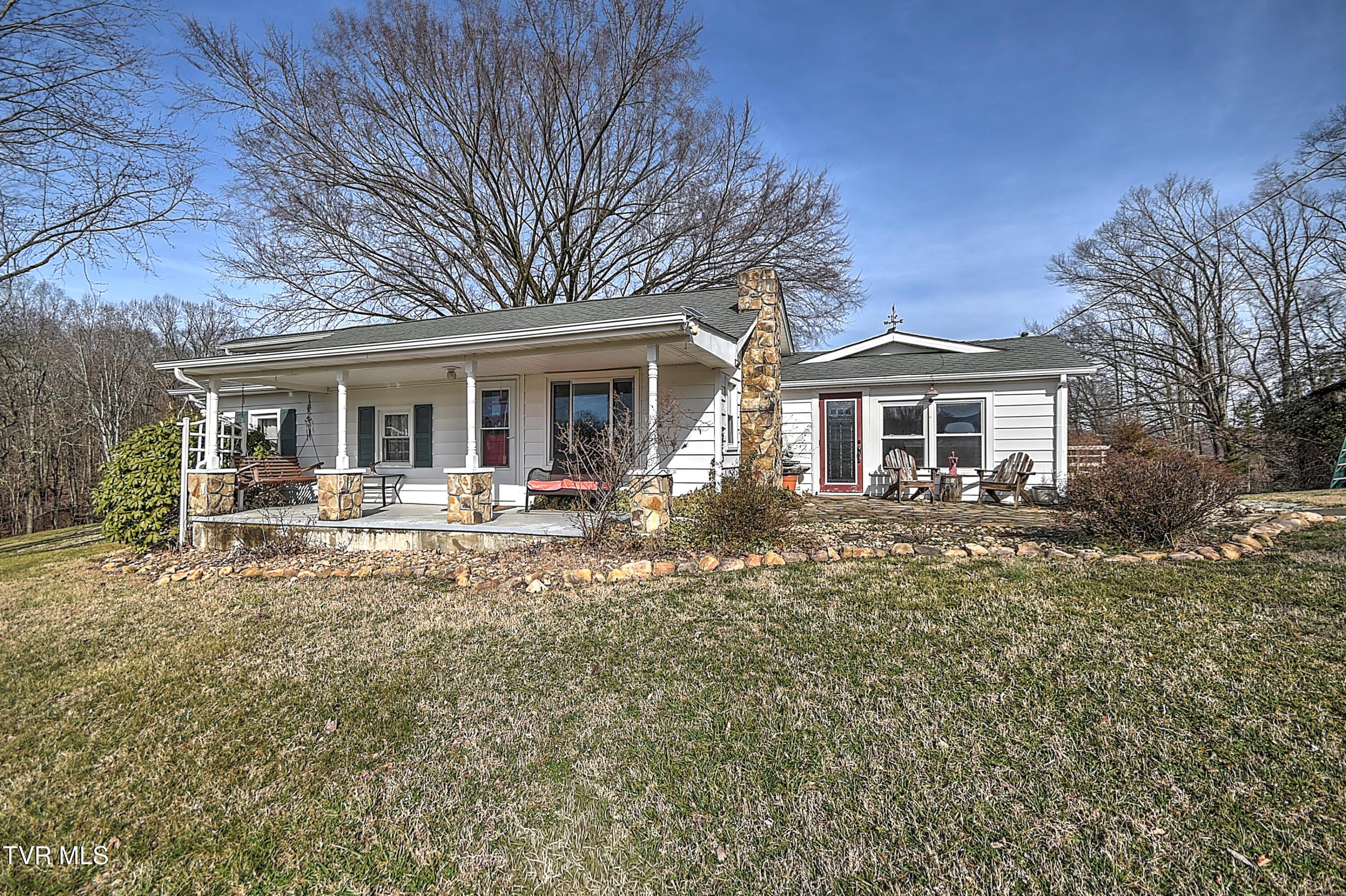 Image 2: 634 Cherokee Dr BJ