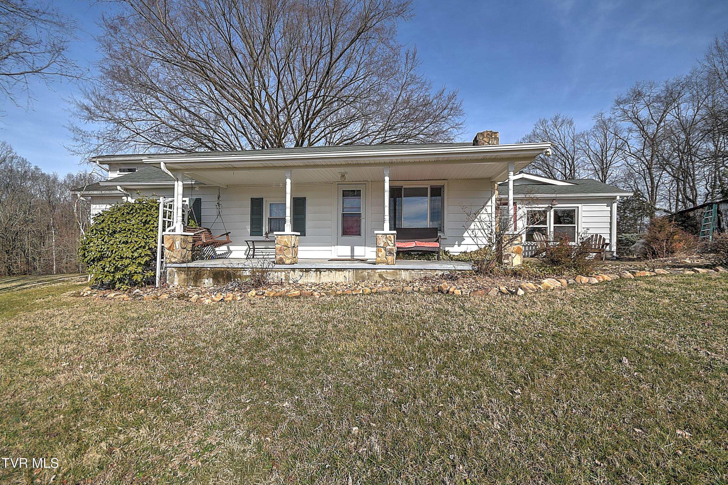 Image 3: 634 Cherokee Dr BJ-2