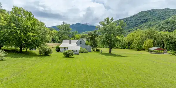 Image 2: aa1DJI_0695-HDR