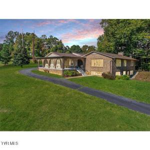 1080 Hidden Valley Road