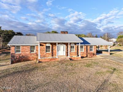 210 Sioux Trail
