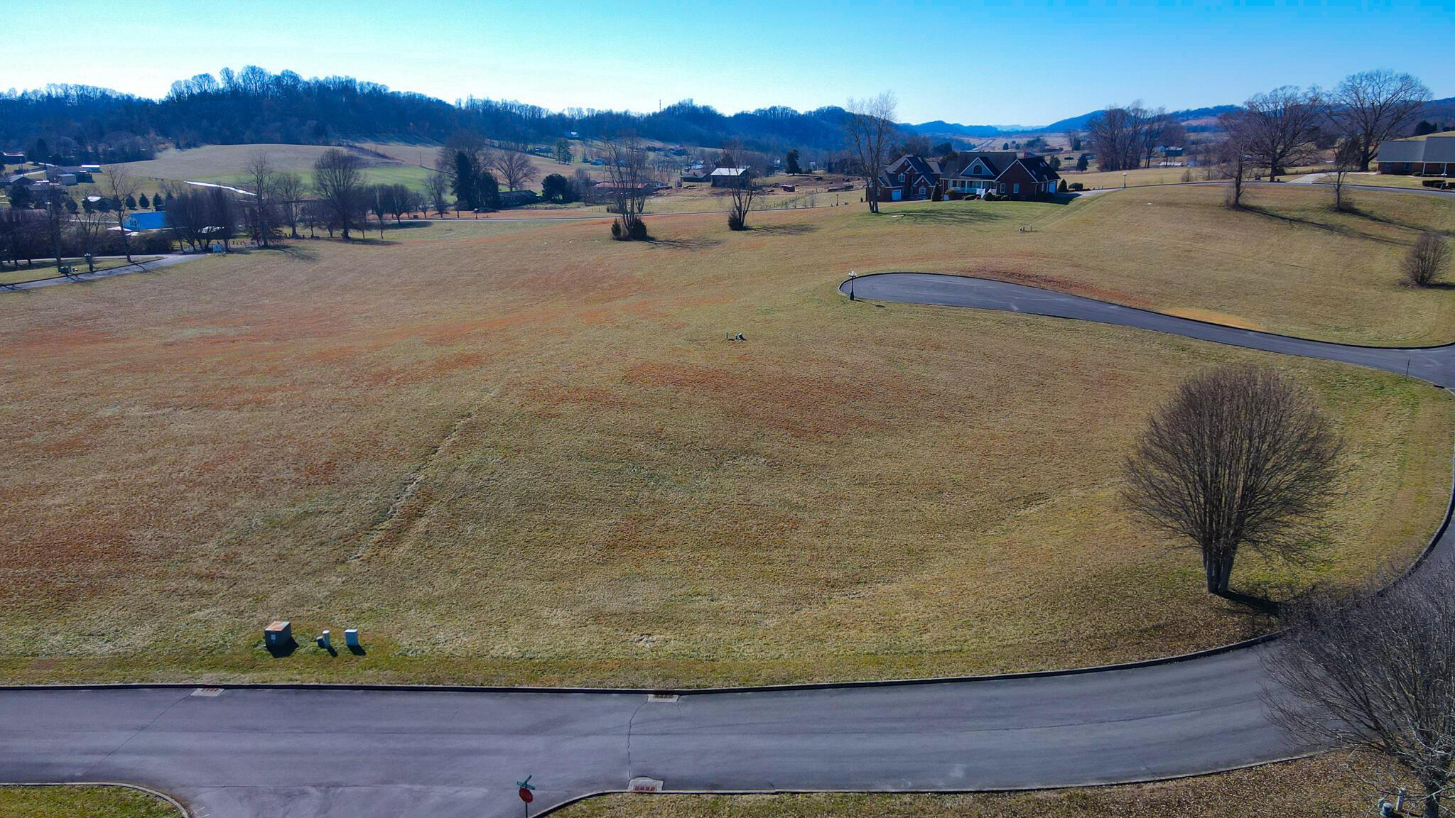 Image 4: 61 Aerial Frontal 2