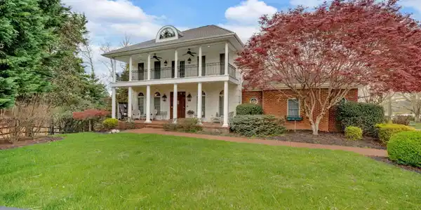 471 Chelaque Way
