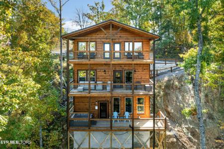 2876 Pine Haven Drive