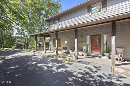 279 Lake Meadow Drive