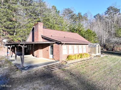 604 Sandy Valley Road