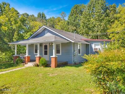 313 Richards Lane