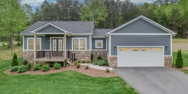 1109 Highway 107