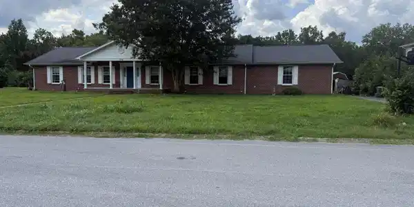 1115 Glenview Drive