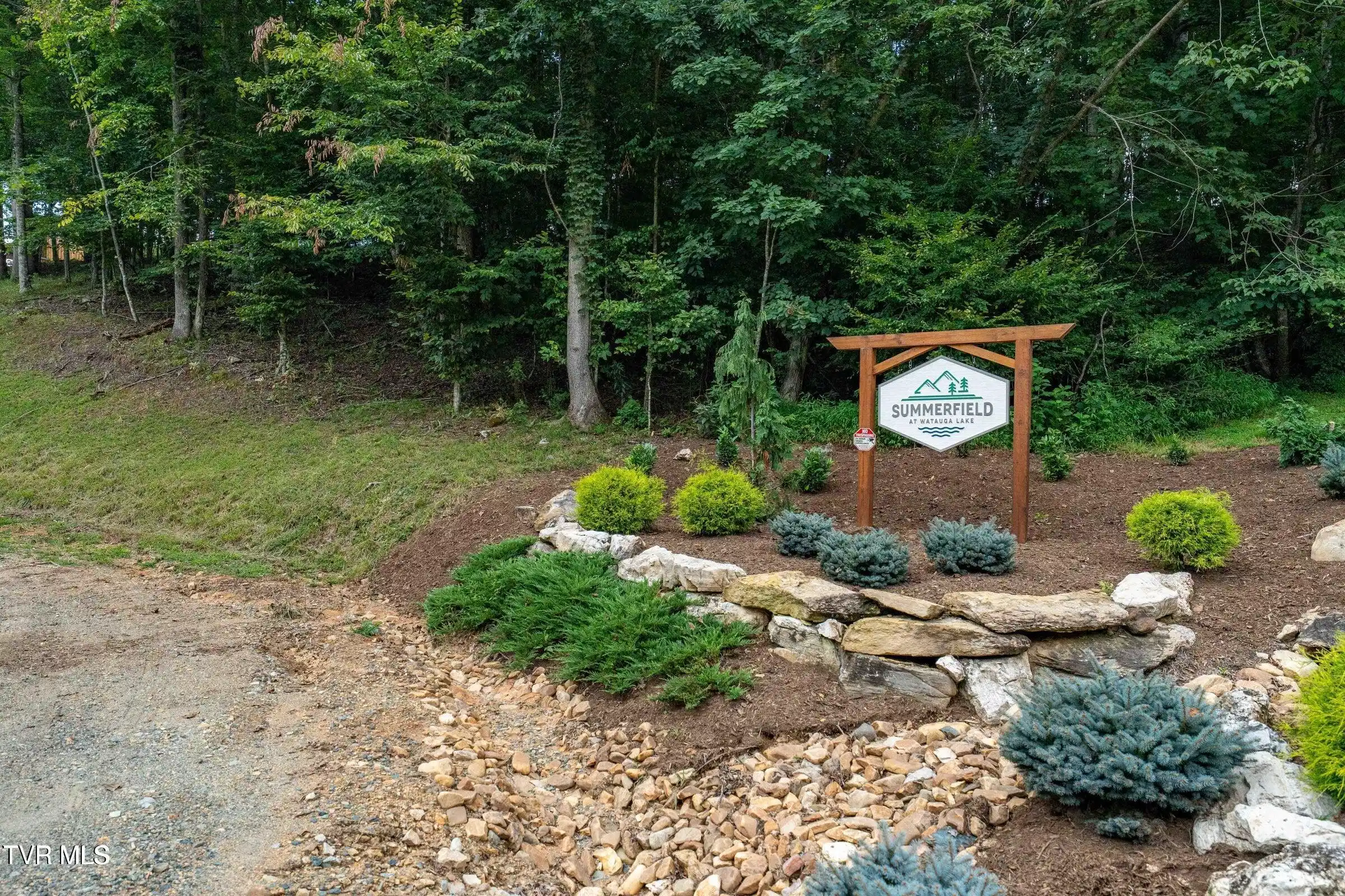 Image 1: Summerfield entrance