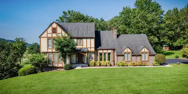 19386 Triple Crown Drive