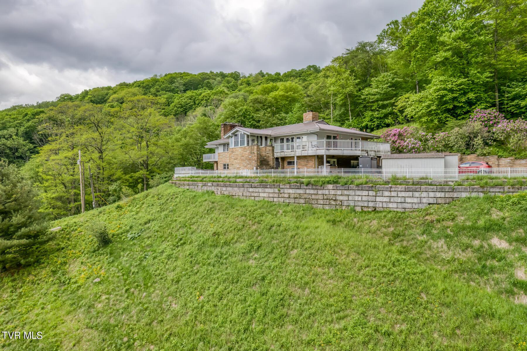 Image 2: 1010 Heaton Creek Rd-2