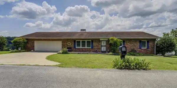 152 Boone Road