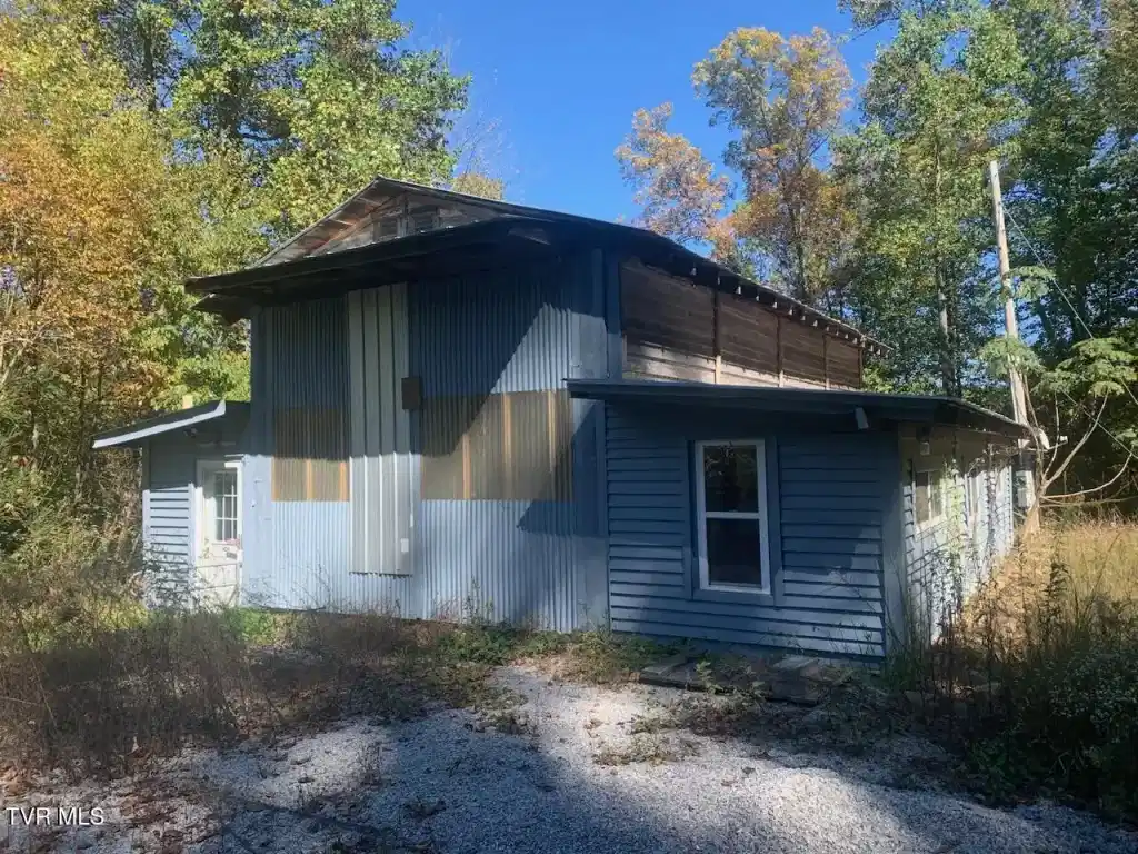 Image 1: building