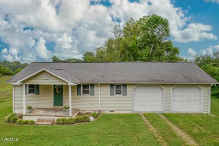 404 Pine Hill Road