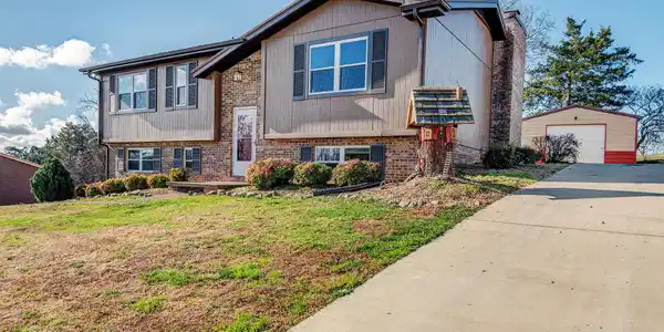 225 Plainview Heights Circle