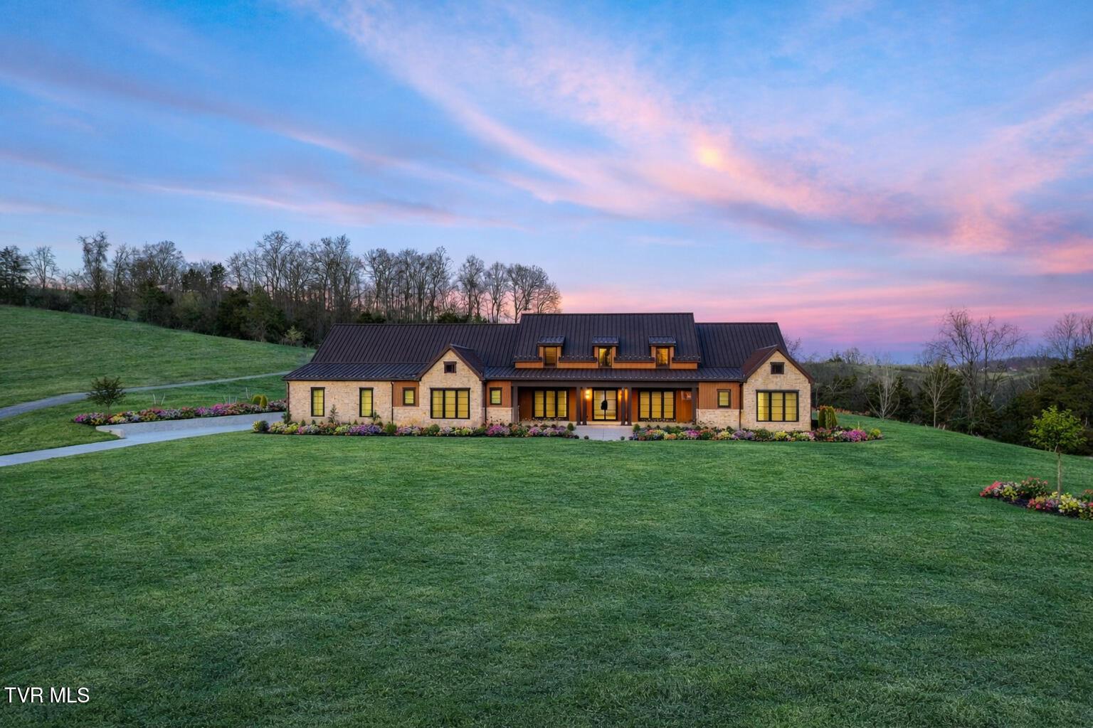 Image 4: Old Jboro Grass Exterior Gunit-6