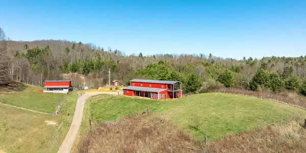 533 Robinson Hollow Lane