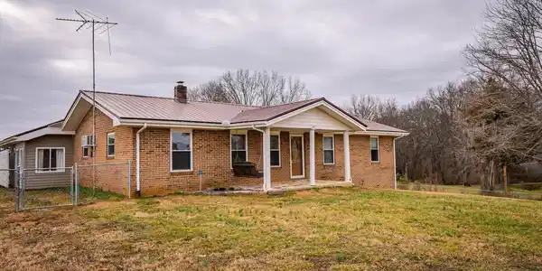 204 Dunford Circle