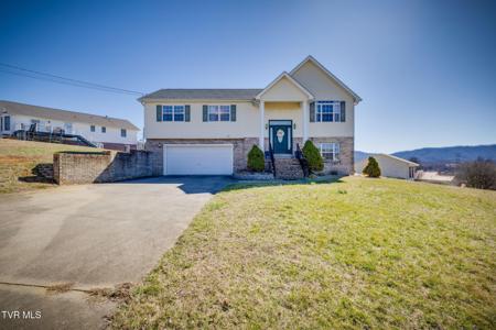 104 Chickasaw Circle