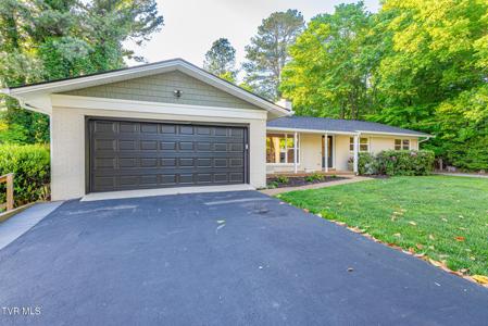 3601 Hazelnut Drive