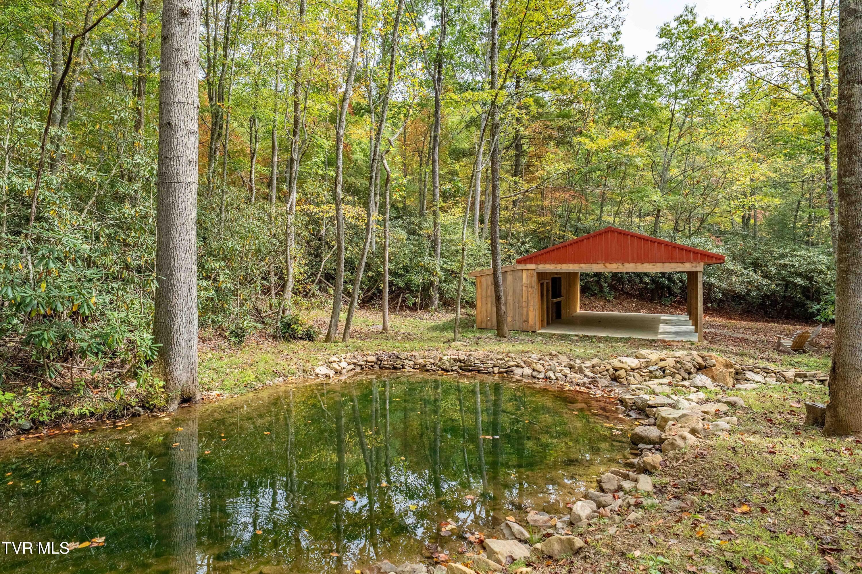 Image 3: 268 Moreland Dr (26 of 65)