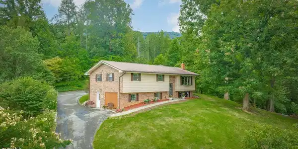 107 M Coffey Lane