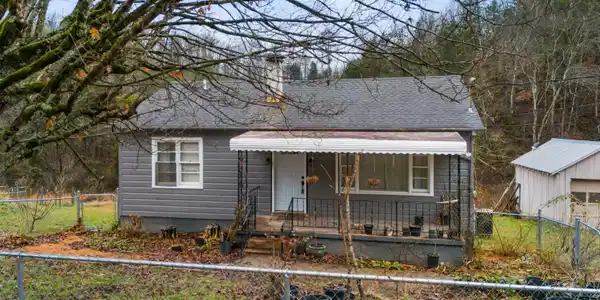 7593 Cracker Neck Road