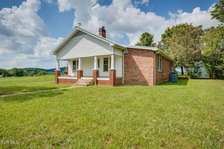873 Highway 81 N