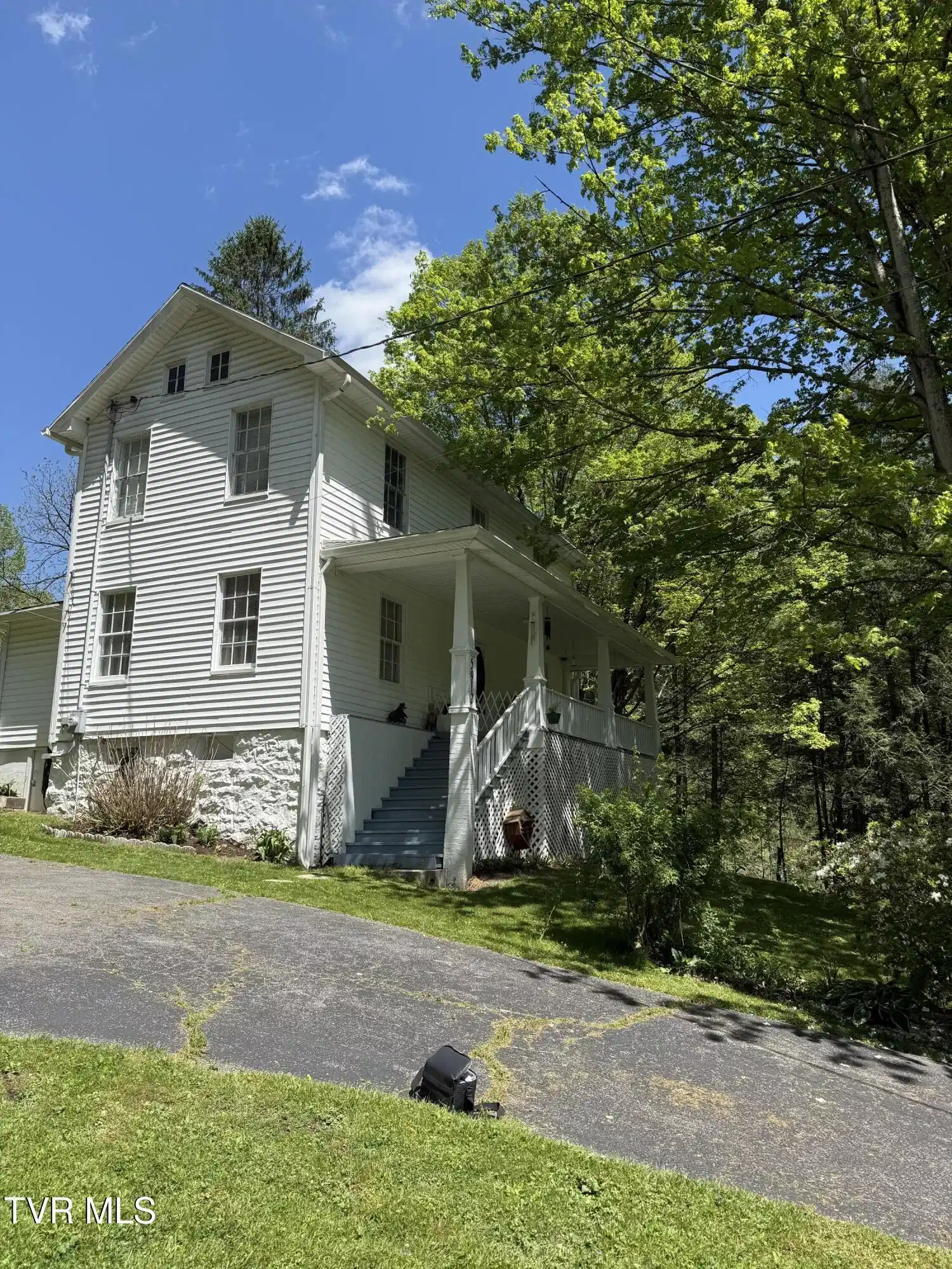 Image 1: Front of House