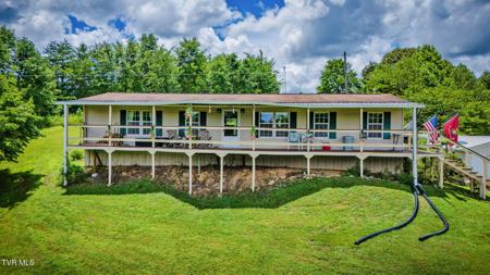 954 Longs Bend Road