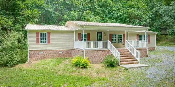 131 Pheasant Hollow Lane