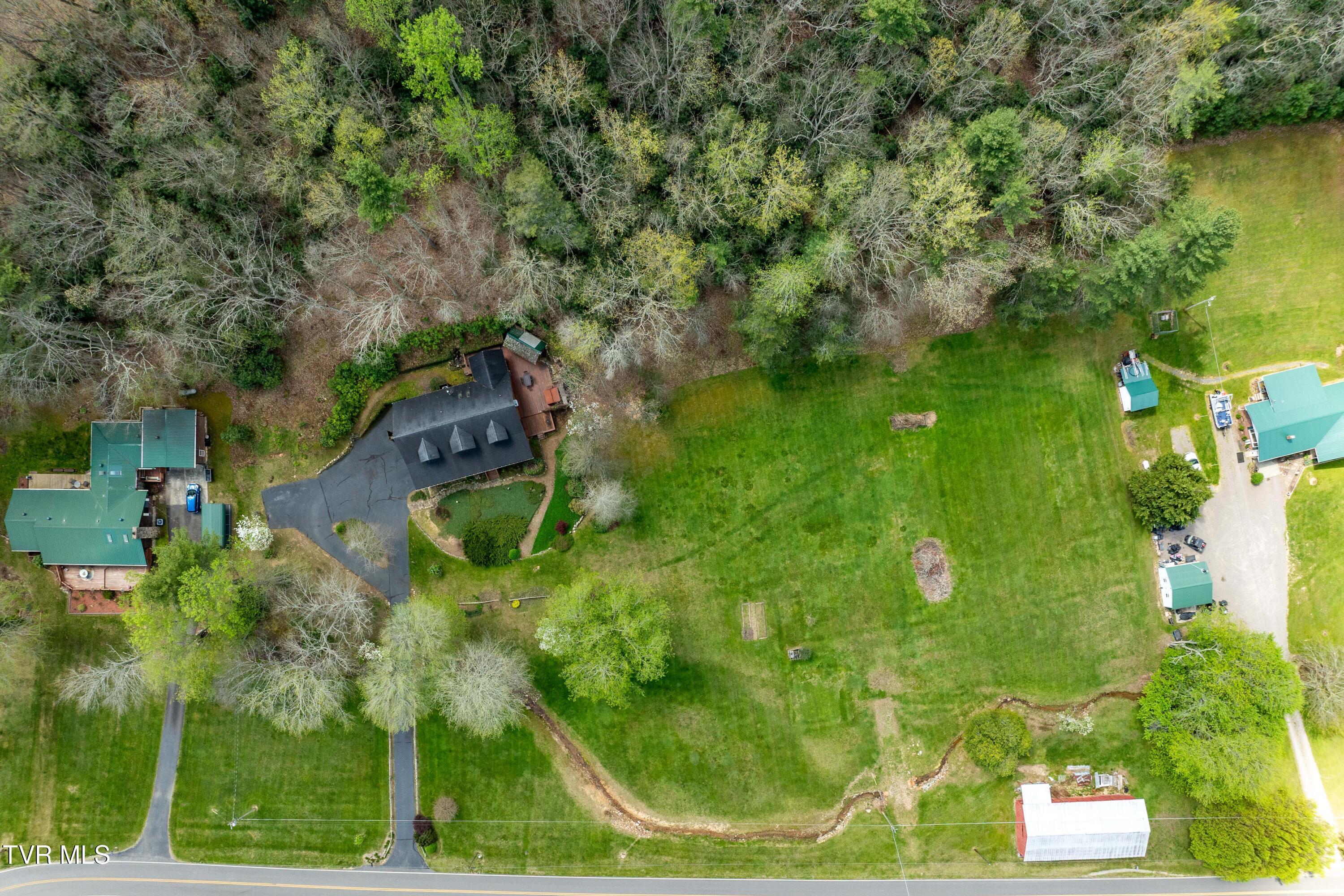 Image 2: 1297 Harbin Hill Road (2 of 96)
